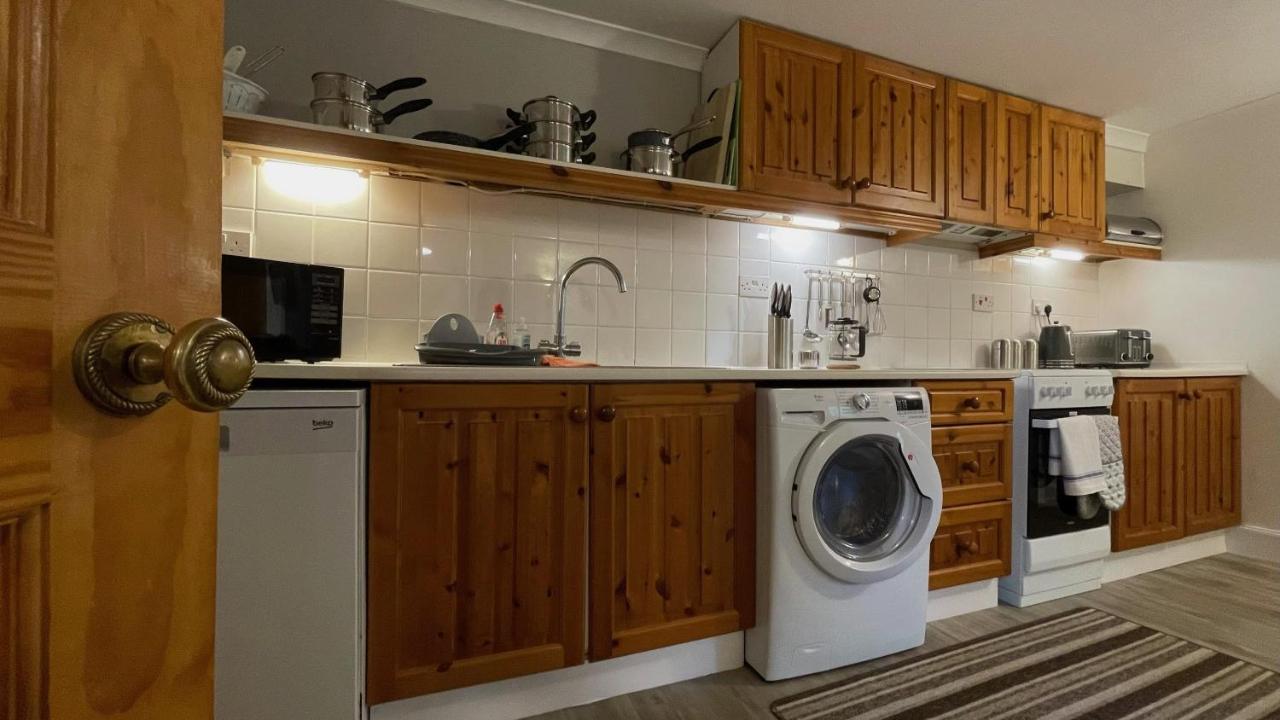 Apartment Kerrowdown Cottage-self Catering For 4 In The Highlands